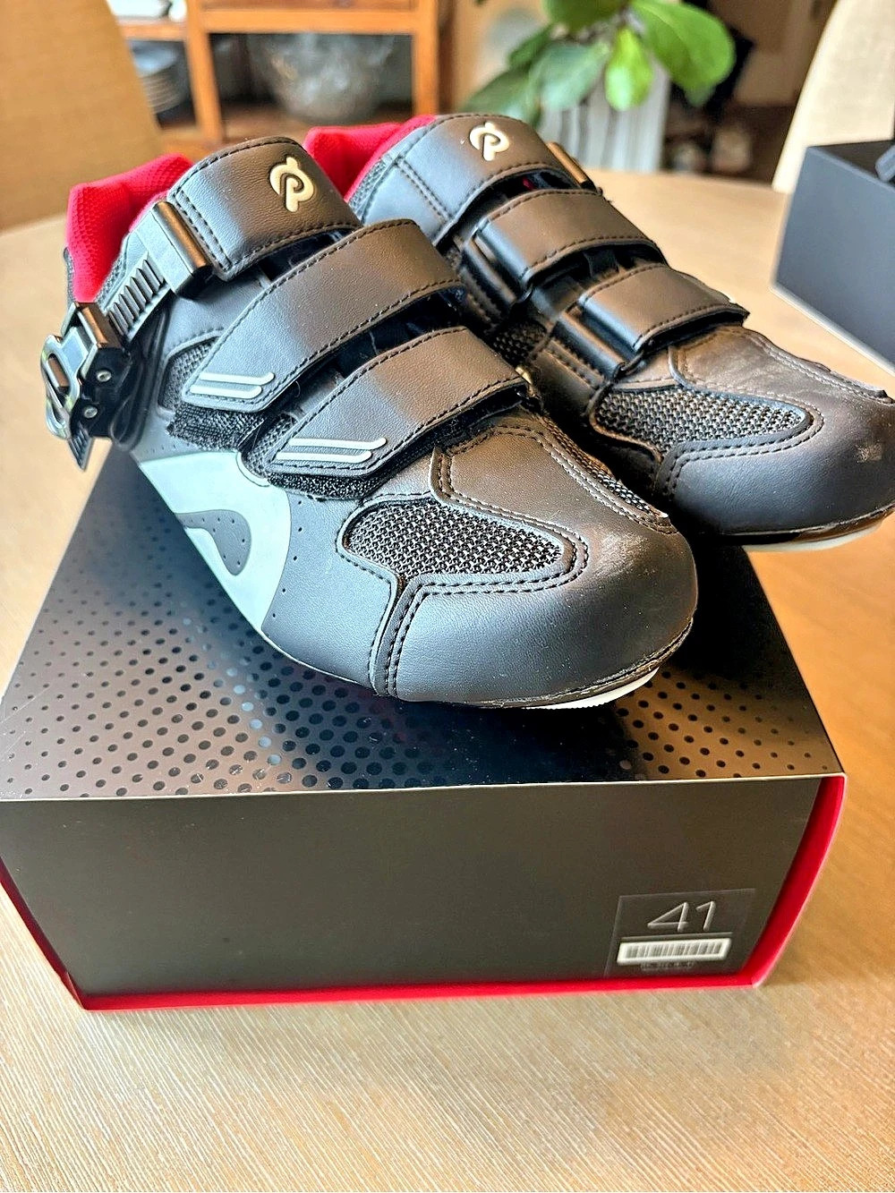 Peloton Original Cycling Shoes Black & Red US 8